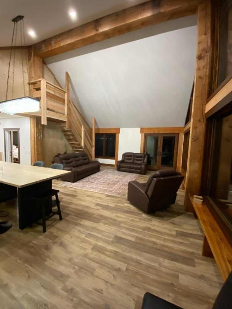 River Safari Mountain View Suite 布卢里弗 外观 照片